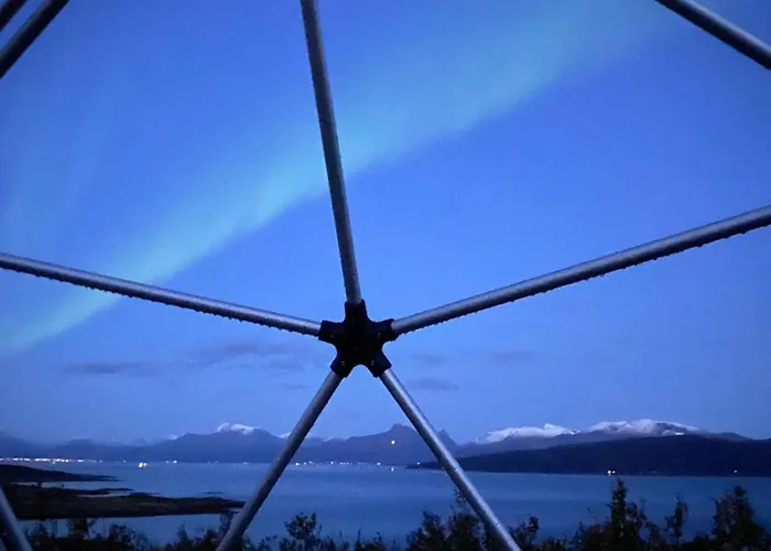 Lyxtält Northern Light Panorama Evenes